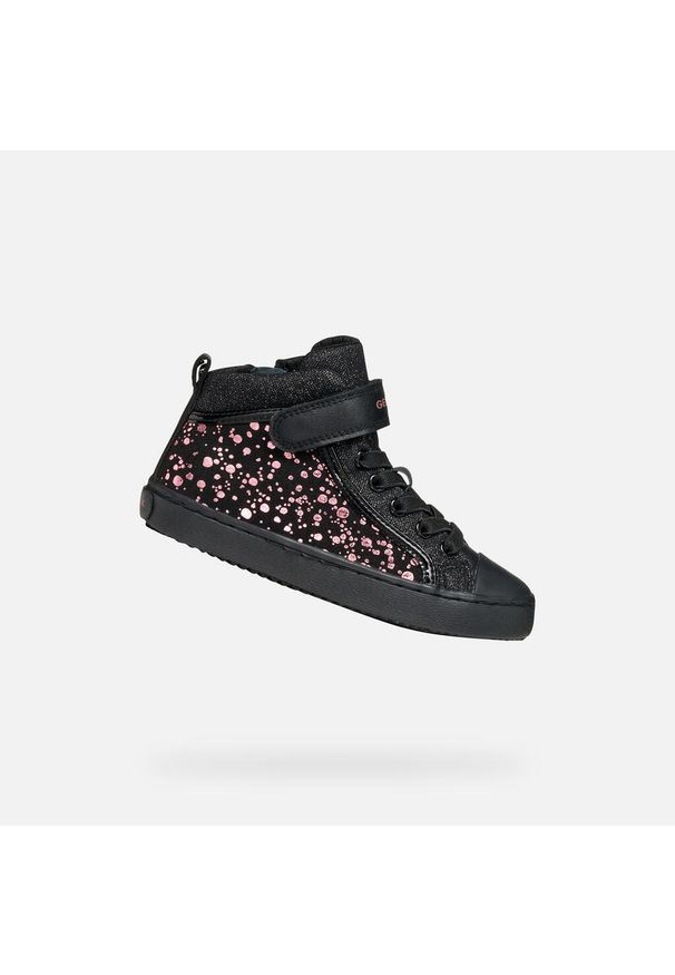 Geox - Kapcie GEOX J KALISPERA GIRL Czarny. Okazja: na co dzień. Kolor: czarny, wielokolorowy, fioletowy. Materiał: syntetyk, tkanina