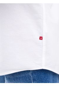 Big-Star - Koszula damska klasyczna biała Hansai 101. Okazja: do pracy, na spotkanie biznesowe. Typ kołnierza: kołnierzyk klasyczny. Kolor: biały. Materiał: bawełna. Długość rękawa: długi rękaw. Długość: długie. Sezon: lato. Styl: klasyczny #8