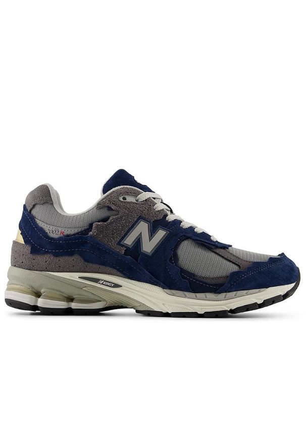 Buty unisex New Balance Protection Pack M20024R5 - granatowe. Kolor: niebieski. Materiał: guma, zamsz. Szerokość cholewki: normalna