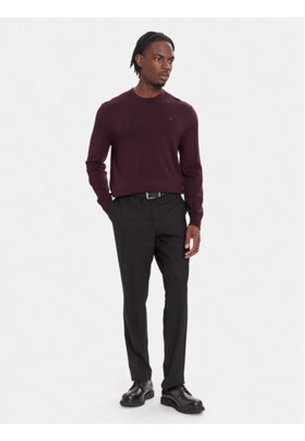 Calvin Klein Sweter LV04LB305G Bordowy Regular Fit. Kolor: czerwony. Materiał: wełna