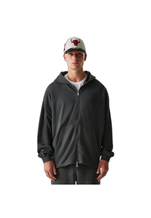 New Era - Bluza z kapturem Chicago Bulls z pełnym zamkiem Washed. Typ kołnierza: kaptur. Kolor: szary. Sport: koszykówka