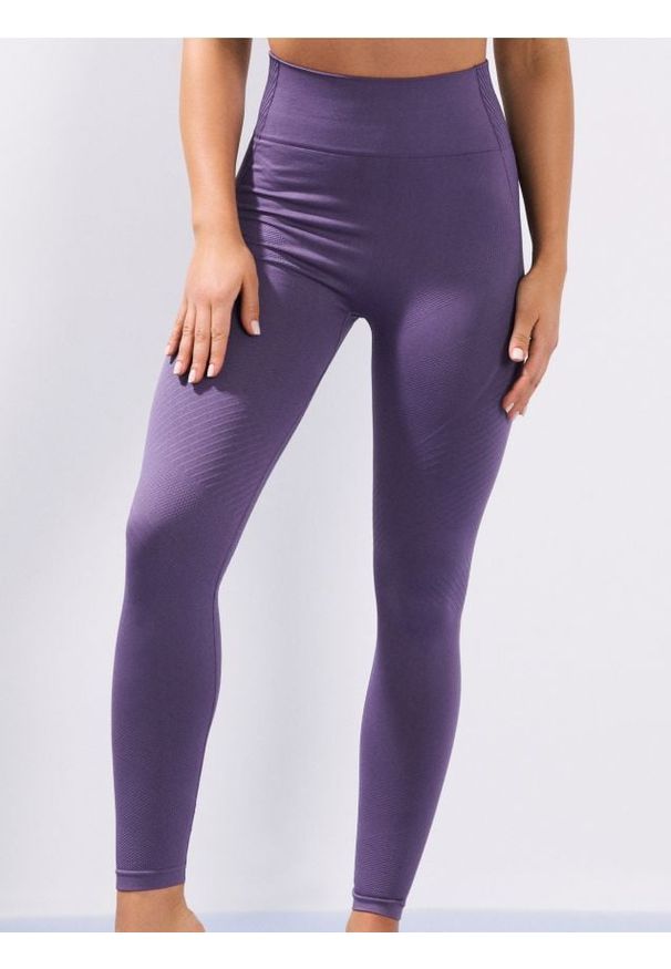 Sinsay - Legginsy sportowe z ozdobnymi przeszyciami - fioletowy. Kolor: fioletowy. Styl: sportowy