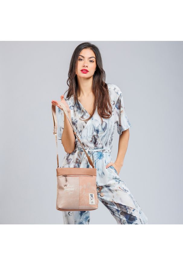 Beżowa Elegancka Damska Torebka Anekke. Kolor: beżowy. Wzór: aplikacja, haft. Dodatki: z haftem. Styl: elegancki. Rodzaj torebki: na ramię