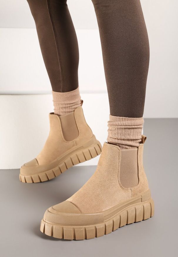 Born2be - Beżowe Botki Sztyblety na Platformie Velar. Kolor: beżowy. Materiał: puch, jeans. Szerokość cholewki: normalna. Obcas: na platformie. Styl: sportowy