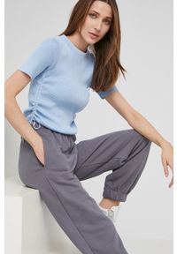 Answear Lab spodnie dresowe damskie kolor szary gładkie. Stan: podwyższony. Kolor: szary. Materiał: dresówka. Wzór: gładki #3