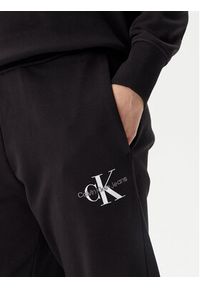 Calvin Klein Jeans Bluza Monologo J20J225358 Czarny Regular Fit. Kolor: czarny. Materiał: bawełna #5