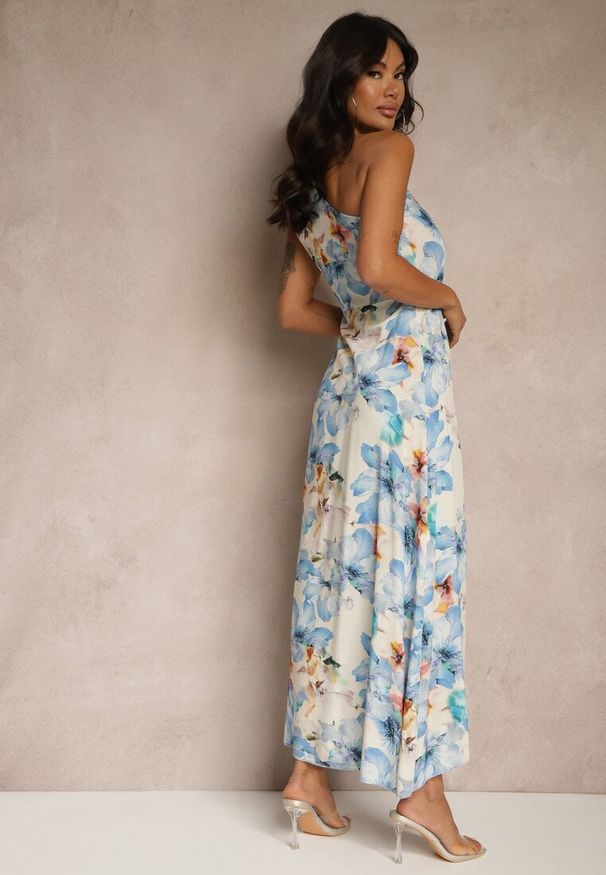 Renee - Niebieska Asymetryczna Sukienka z Wiskozy w Kwiaty Linive. Okazja: na co dzień. Kolor: niebieski. Materiał: wiskoza. Wzór: kwiaty. Typ sukienki: asymetryczne. Styl: klasyczny, casual