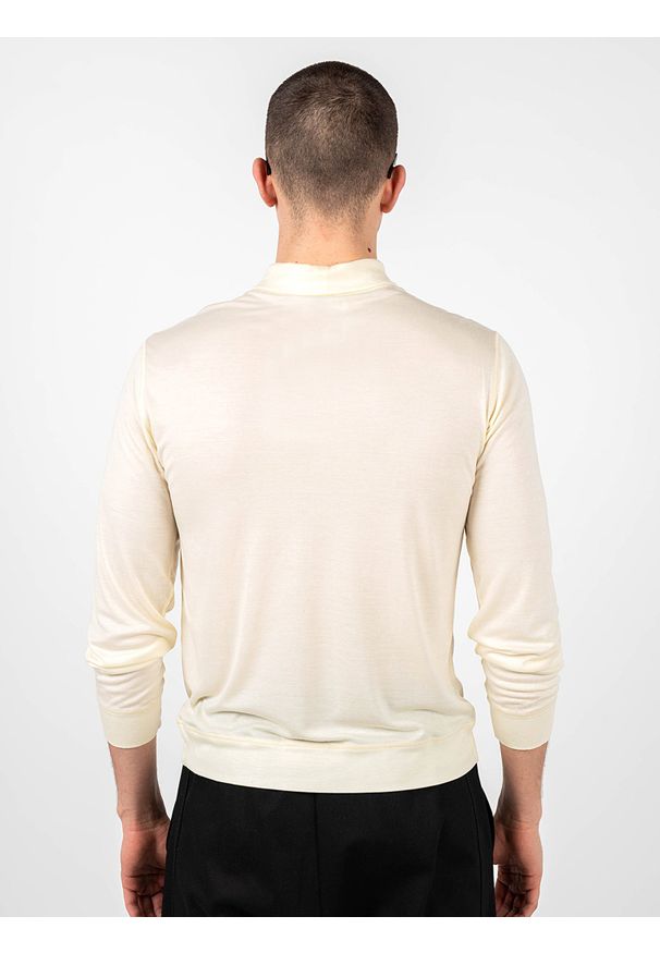 Bally Longsleeve "Turtle-Neck" | 6235776 | Mężczyzna | Żółty, Kremowy. Okazja: na co dzień. Typ kołnierza: golf. Kolor: żółty, kremowy, wielokolorowy. Materiał: lyocell, kaszmir. Długość rękawa: długi rękaw. Wzór: aplikacja. Styl: casual