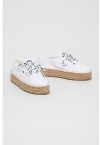 Tommy Jeans Tenisówki kolor biały. Nosek buta: okrągły. Zapięcie: sznurówki. Kolor: biały. Materiał: guma. Obcas: na platformie