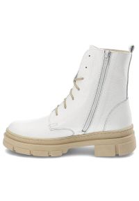 Białe Botki Armodo Wygodne Obuwie Damskie. Kolor: biały. Materiał: skóra. Obcas: na obcasie. Styl: elegancki. Wysokość obcasa: średni