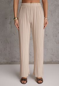 Renee - Beżowe Plisowane Spodnie High Waist z Szerokimi Nogawkami Sedalia. Stan: podwyższony. Kolor: beżowy. Materiał: satyna #8