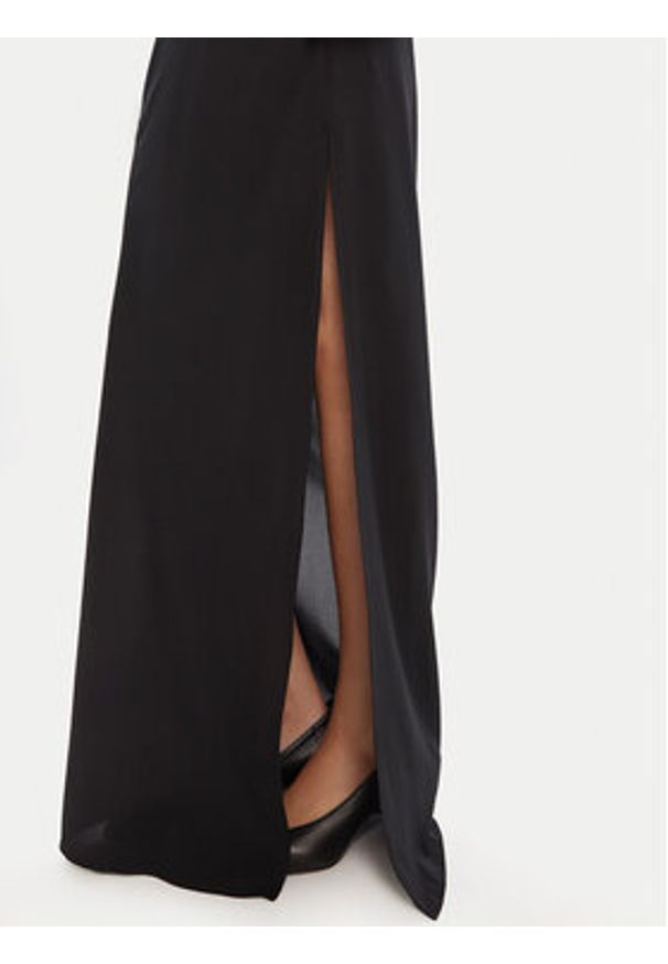 JACQUEMUS Sukienka wieczorowa Rita 25E251DR237-1767 990 Czarny Regular Fit. Kolor: czarny. Materiał: syntetyk. Styl: wizytowy