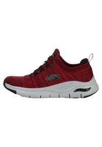 skechers - Buty do chodzenia męskie Skechers Arch Fit Waveport. Kolor: czerwony. Materiał: syntetyk, materiał. Szerokość cholewki: normalna. Sport: turystyka piesza