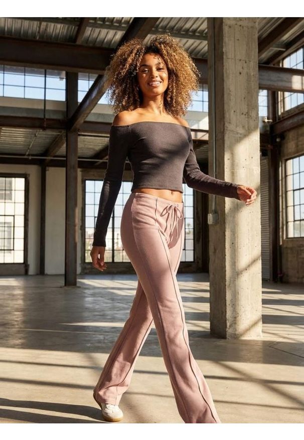 Sinsay - Spodnie dzwony - Inny