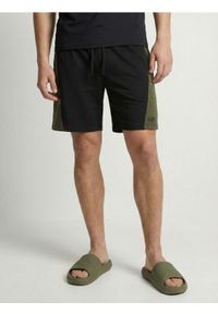 Sinsay - Szorty sportowe - czarny. Kolor: czarny. Styl: sportowy #1