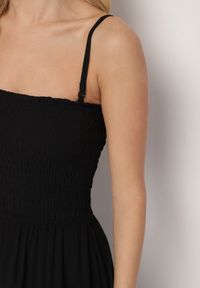 Born2be - Czarna Wiskozowa Sukienka Rozkloszowana na Ramiączkach Fillanta. Okazja: na co dzień, na imprezę. Typ kołnierza: dekolt w serek. Kolor: czarny. Materiał: wiskoza. Długość rękawa: na ramiączkach. Sezon: lato. Typ sukienki: proste. Styl: casual, elegancki, klasyczny #5