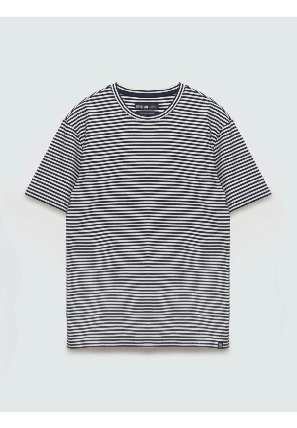 Big-Star - Koszulka męska w paski granatowa Garri 403. Okazja: na co dzień. Kolor: niebieski. Materiał: dzianina, bawełna. Wzór: paski. Styl: casual, klasyczny