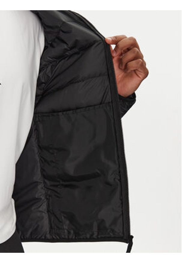 Adidas - adidas Kurtka puchowa Essentials JD1046 Czarny Slim Fit. Kolor: czarny. Materiał: syntetyk