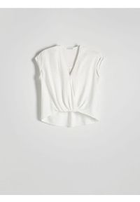Reserved - Kopertowa bluzka z wiskozy - złamana biel. Materiał: wiskoza. Wzór: gładki