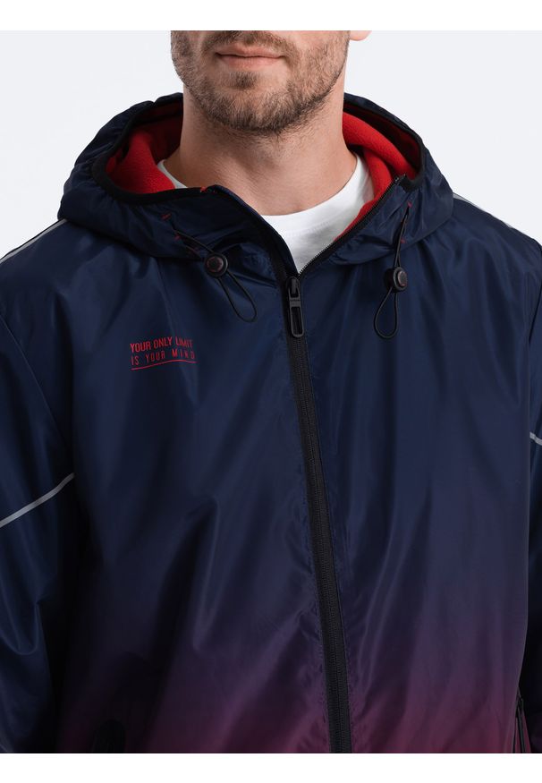 Ombre Clothing - Sportowa męska kurtka ombre z odblaskami i polarową podszewką – granatowo-czerwona V3 OM-JANP-0105 - XL. Kolor: czerwony. Materiał: polar. Wzór: napisy, gradientowy, nadruk. Styl: sportowy