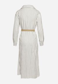 Born2be - Biało-Zielona Sukienka Midi w Koszulowym Stylu z Lnem i Paskiem z Klamrą Egogia. Okazja: na co dzień. Kolor: biały. Materiał: len. Długość rękawa: długi rękaw. Wzór: aplikacja. Typ sukienki: koszulowe. Styl: klasyczny, casual, elegancki. Długość: midi #3