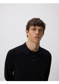 Reserved - Sweter polo z bawełną - czarny. Typ kołnierza: polo. Kolor: czarny. Materiał: bawełna #1