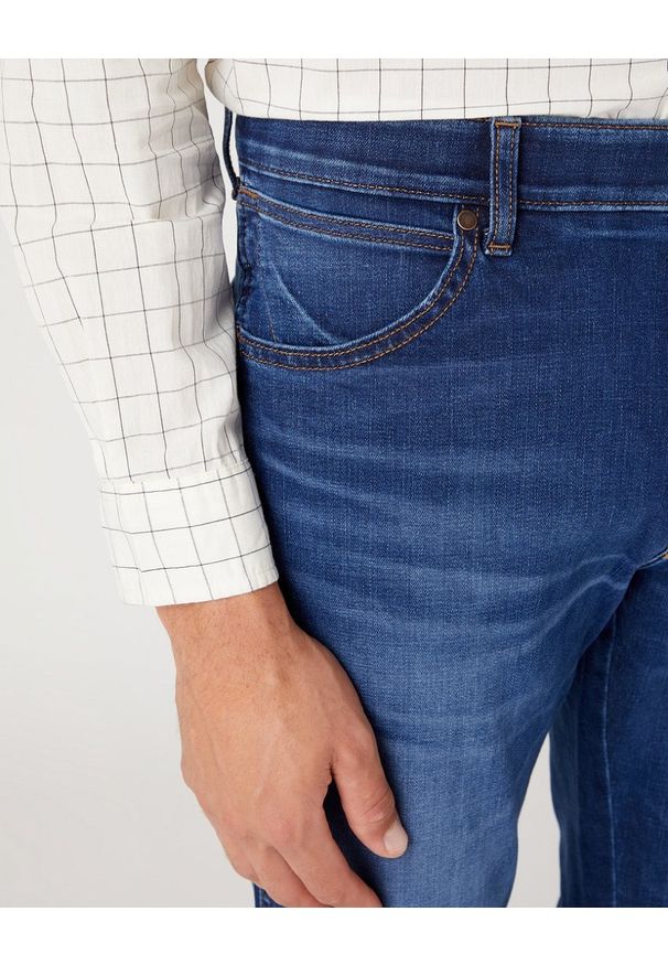 Wrangler - WRANGLER RIVER MĘSKIE SPODNIE JEANSOWE JEANSY RODEO BULL W17TCSZ72 112331073