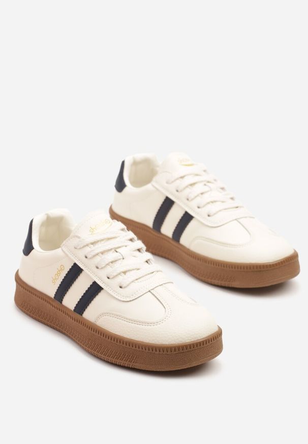 Born2be - Beżowo-Granatowe Sneakersy w Stylu Tenisówek z Paskami na Boku Saliena. Zapięcie: pasek. Kolor: beżowy