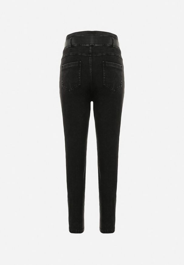 Born2be - Czarne Jeansy Mom Fit z Paskiem Humilia. Okazja: na co dzień. Stan: podwyższony. Kolor: czarny. Wzór: gładki. Styl: casual