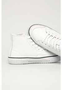 Karl Lagerfeld - Trampki skórzane. Nosek buta: okrągły. Zapięcie: sznurówki. Kolor: biały. Materiał: skóra #4