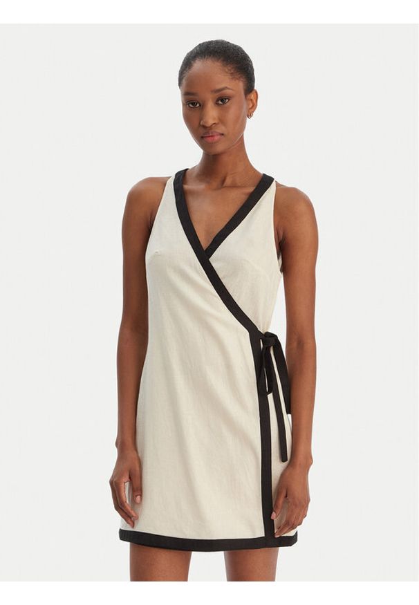 Seafolly Sukienka letnia Beach Bound 55589-DR Beżowy Slim Fit. Kolor: beżowy. Materiał: wiskoza. Sezon: lato