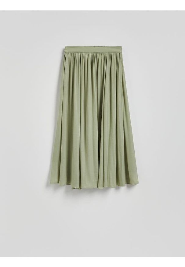 Reserved - Plisowana spódnica maxi - jasnozielony. Kolor: zielony. Materiał: tkanina. Wzór: gładki