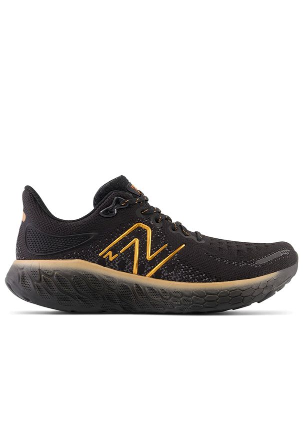 Buty New Balance Fresh Foam 1080 v12 W108012V - czarne. Kolor: czarny. Materiał: materiał, syntetyk, guma. Szerokość cholewki: normalna. Sport: fitness, bieganie