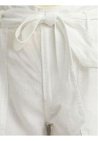 Lauren Ralph Lauren Szorty materiałowe 200862093001 Biały Relaxed Fit. Kolor: biały. Materiał: len
