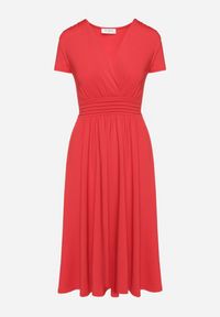 Born2be - Czerwona Taliowana Sukienka z Dekoltem na Zakładkę Quimadea. Okazja: na spotkanie biznesowe. Kolor: czerwony. Materiał: materiał. Wzór: aplikacja. Styl: elegancki, biznesowy #5