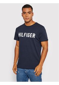 TOMMY HILFIGER - Tommy Hilfiger T-Shirt Ss Tee UM0UM02011 Granatowy Regular Fit. Kolor: niebieski. Materiał: bawełna