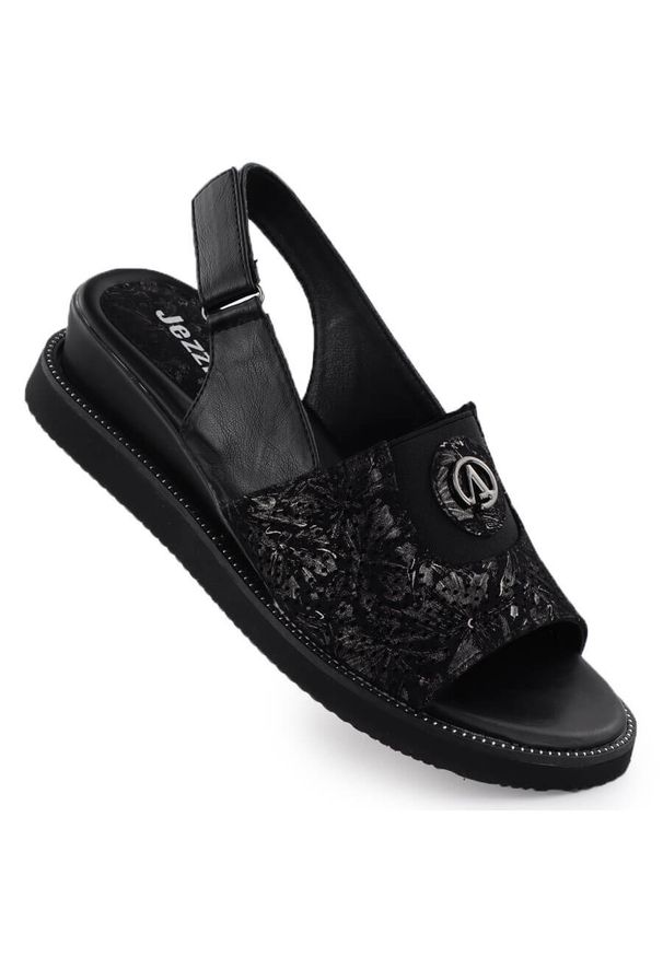 Sandały damskie na podwyższeniu z gumą czarne Jezzi RMR2267-2. Kolor: czarny. Materiał: skóra ekologiczna. Styl: elegancki