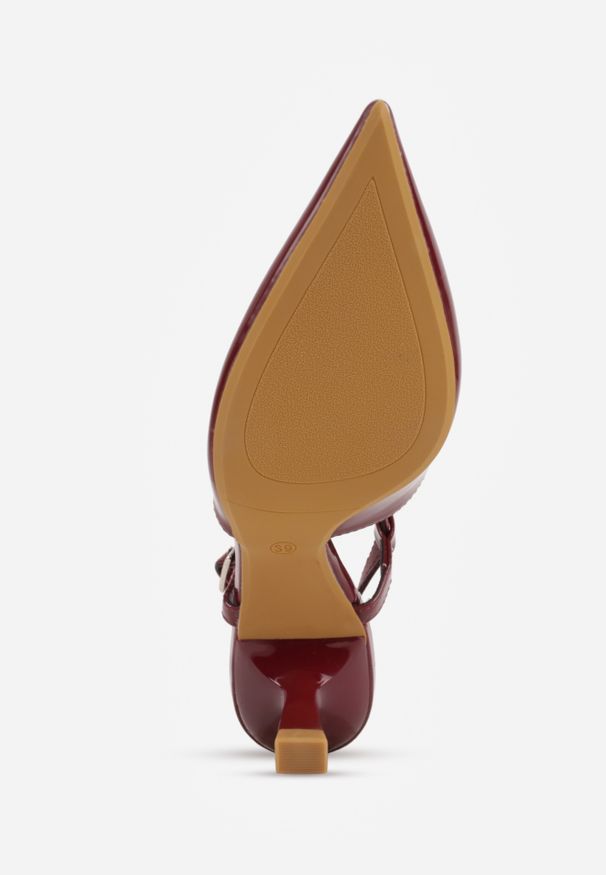 Renee - Bordowe Czółenka na Szpilce Typu Kaczuszka Peep Toe Ozdobione Klamrami Evalssia. Okazja: na co dzień. Nosek buta: otwarty. Zapięcie: klamry. Kolor: czerwony. Materiał: jeans. Wzór: aplikacja. Obcas: na szpilce. Styl: casual, elegancki