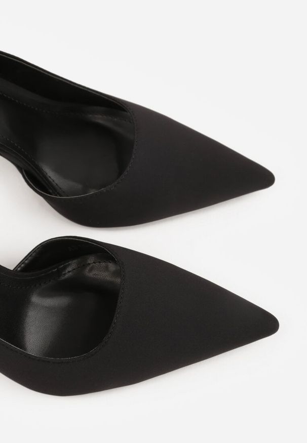 Renee - Czarne Casualowe Sandały na Szpilce Typu Slingback Lamigonia. Okazja: na co dzień. Kolor: czarny. Obcas: na szpilce. Styl: casual