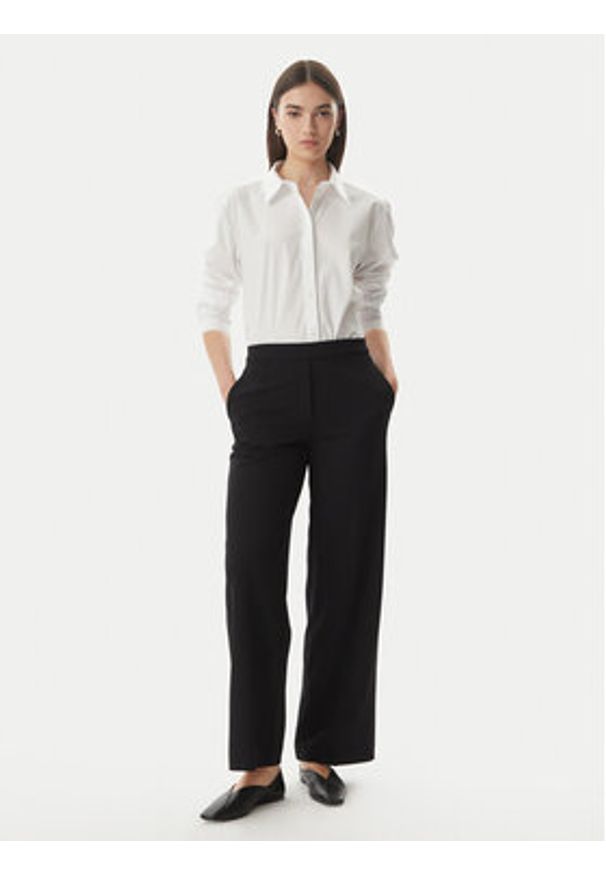 Calvin Klein Koszula LV044F136G Biały Regular Fit. Kolor: biały. Materiał: bawełna