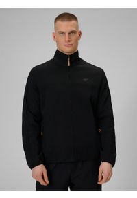 4f - 4F Bluza dresowa regular bez kaptura męska - czarna M. Okazja: na co dzień, na spacer. Typ kołnierza: bez kaptura. Kolor: czarny. Materiał: dresówka. Styl: casual, sportowy #1
