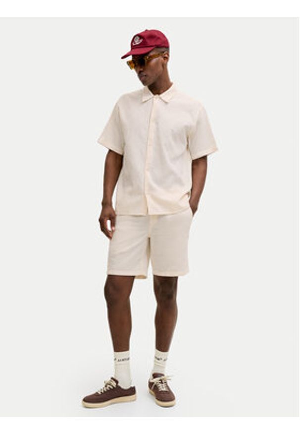 Jack & Jones Szorty materiałowe St.Jaiden 12293471 Kremowy Relaxed Fit. Kolor: kremowy. Materiał: bawełna