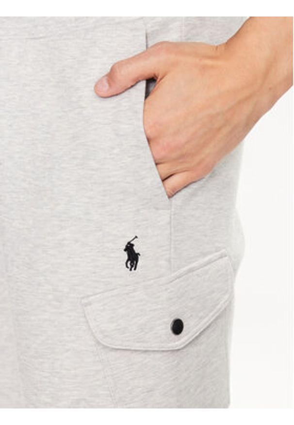 Polo Ralph Lauren Szorty sportowe 710887289007 Szary Regular Fit. Kolor: szary. Materiał: bawełna. Styl: sportowy