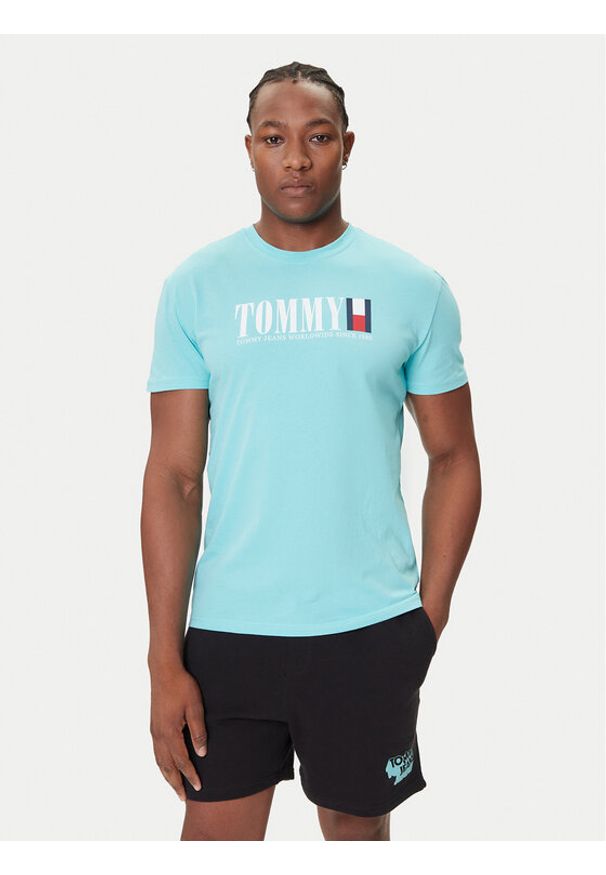 Tommy Jeans T-Shirt Dna Flag DM0DM21941 Zielony Regular Fit. Kolor: zielony. Materiał: bawełna