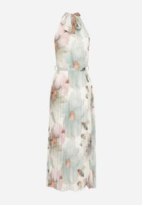 Born2be - Zielona Sukienka z Plisami Wiązaniem i Paskiem z Klamrą Nitenna. Okazja: na co dzień, na imprezę. Kolor: zielony. Długość rękawa: bez rękawów. Typ sukienki: rozkloszowane. Styl: klasyczny, casual, elegancki #6