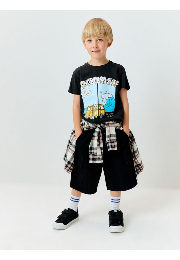 Sinsay - Jeansowe szorty bermudy - szary. Kolor: szary. Materiał: jeans