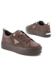 Sneakersy damskie Filippo, cholewka ze skóry naturalnej zamszowej klasyczne sznurowanie na masywnej platformie, brązowe, DP3533/26. Okazja: na co dzień. Zapięcie: sznurówki. Kolor: brązowy. Materiał: skóra, zamsz. Szerokość cholewki: normalna. Obcas: na platformie #3