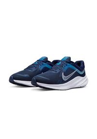 Buty treningowe męskie Nike Quest 5 400. Kolor: niebieski. Materiał: materiał, syntetyk. Szerokość cholewki: normalna. Sport: fitness
