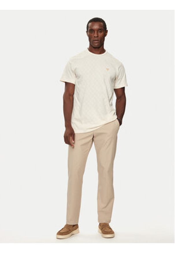 Guess T-Shirt M4BP13 KCHE0 Écru Regular Fit. Materiał: bawełna
