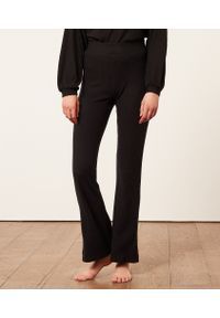 Caeli Prążkowane Spodnie Z Rozszerzanymi Nogawkami - L - Czarny - Etam. Kolor: czarny. Materiał: prążkowany #1